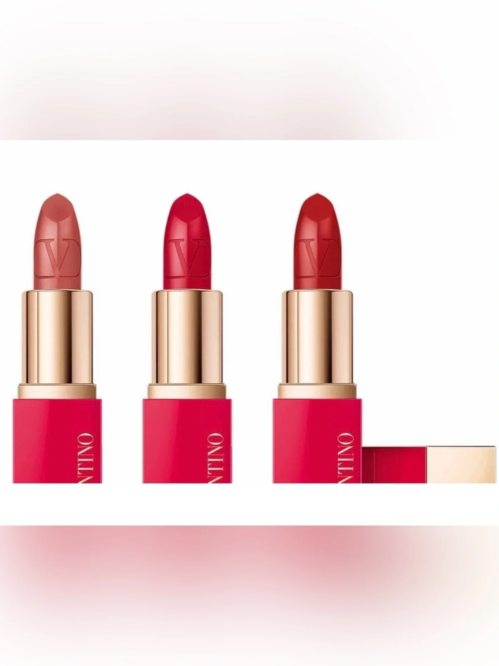 NIB Limited edition VALENTINO Mini Rosso Lipstick Trio w/ black studded bag.